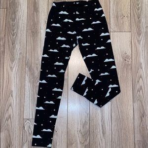 Cat & Jack black cloud detailed leggings size 10/12